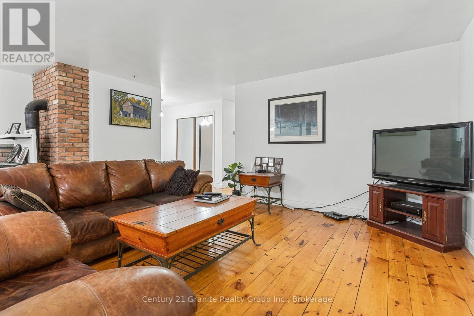 Photo 18 of 1029 Wigamog Road, Minden Hills ON