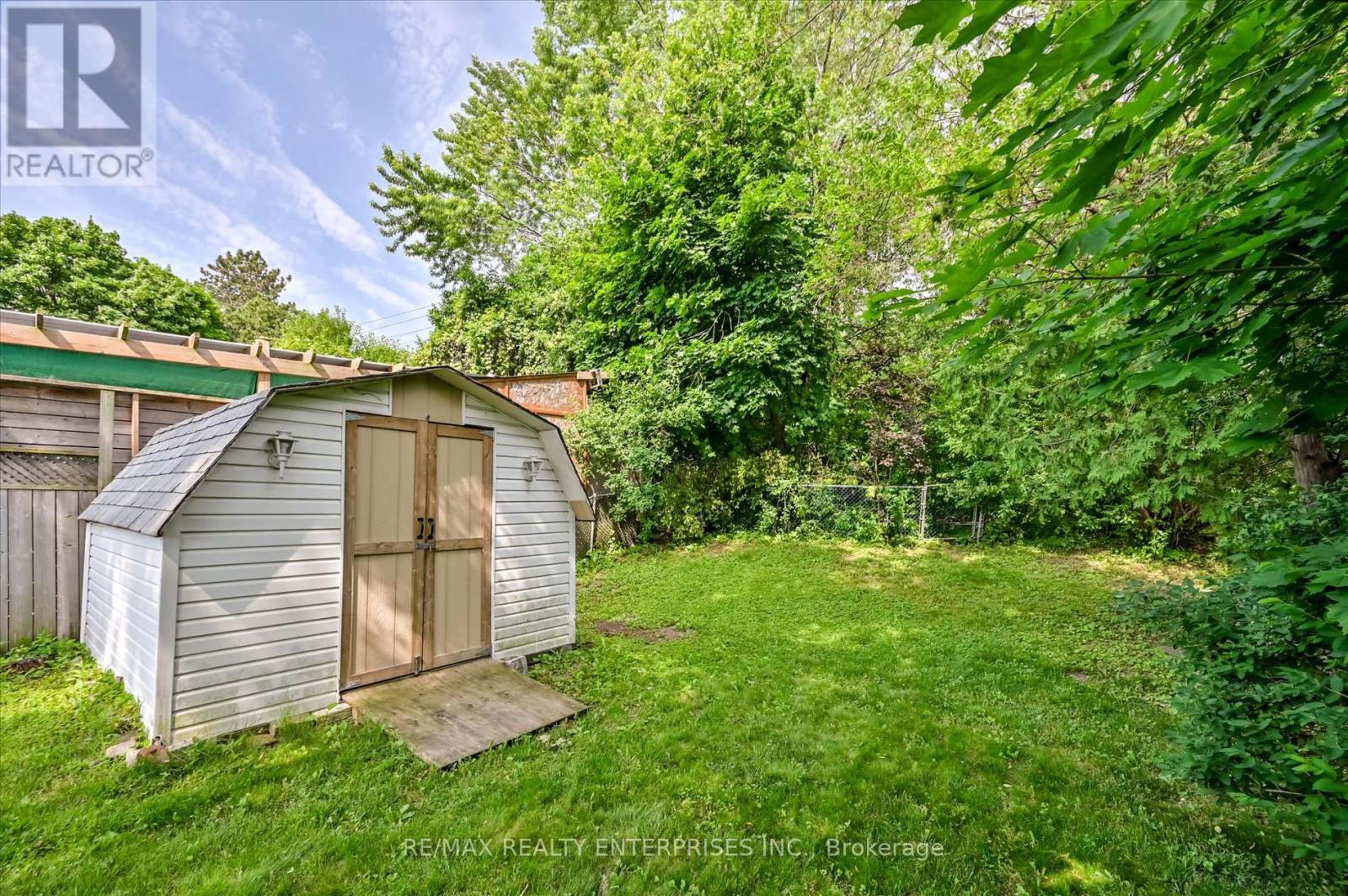 Photo 26 of 1544 Swanage Crescent, Mississauga ON