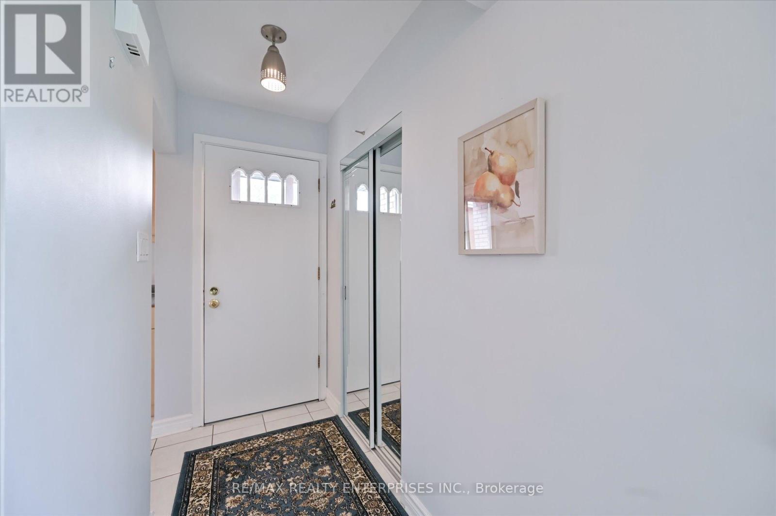 Photo 17 of 1544 Swanage Crescent, Mississauga ON