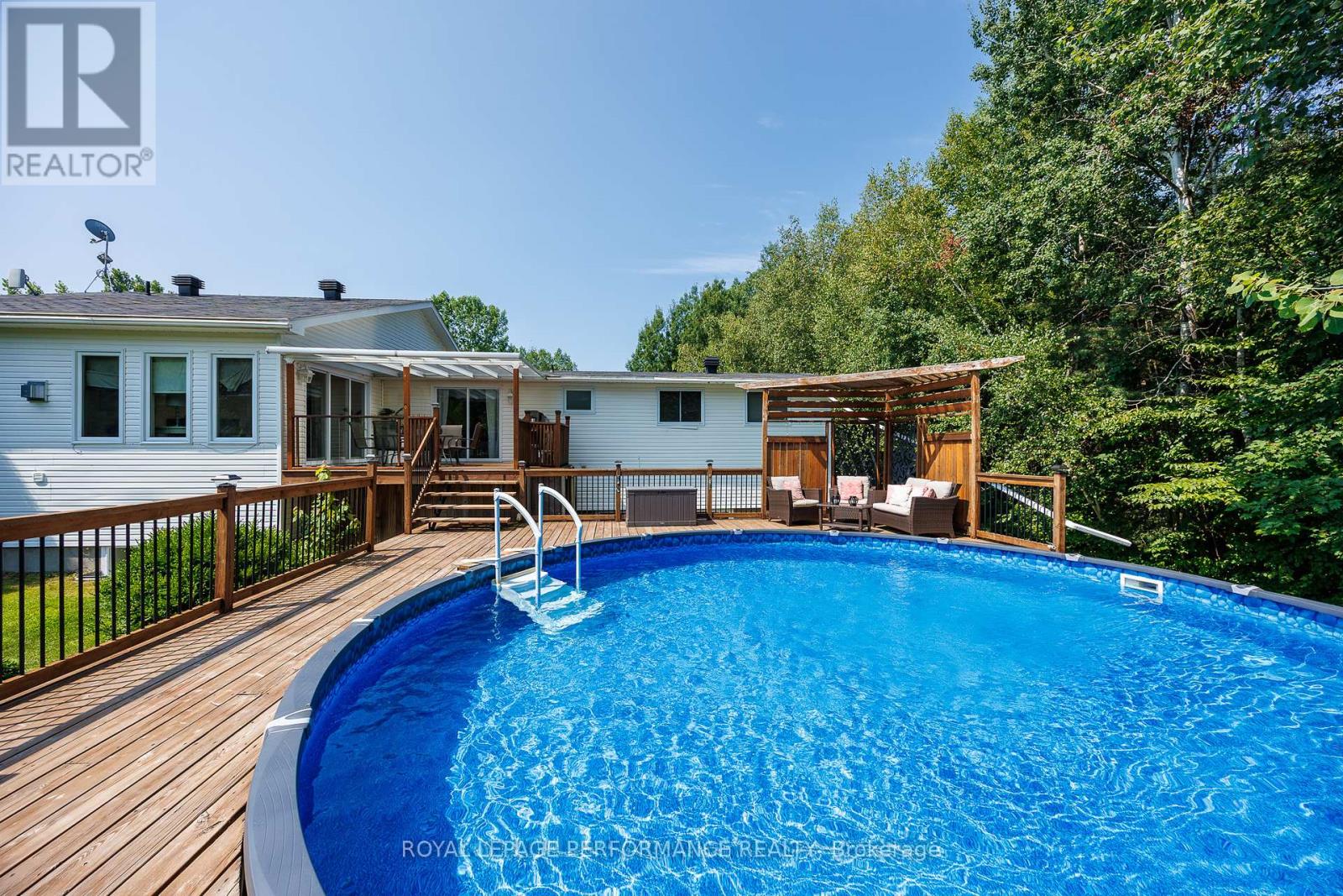 Photo 8 of 4937 Canaan Road, Clarencerockland ON
