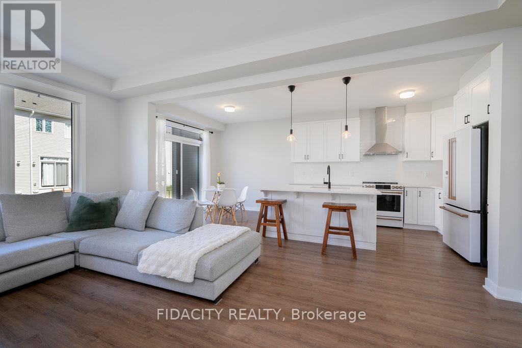 Photo 20 of 183 Yearling Circle, Ottawa ON