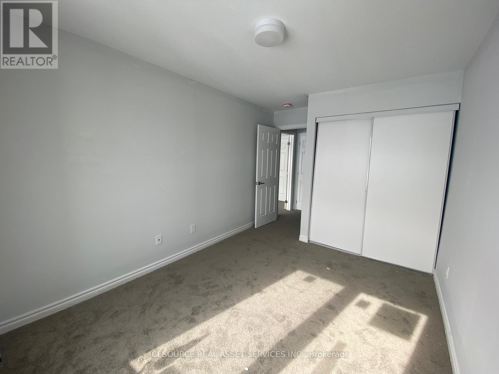 Photo 22 of 2064 Leinster Circle, Ottawa ON