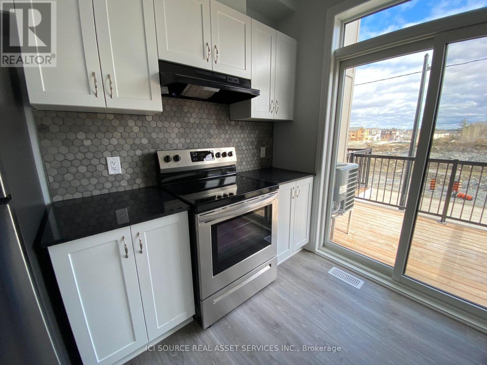 Photo 16 of 2064 Leinster Circle, Ottawa ON