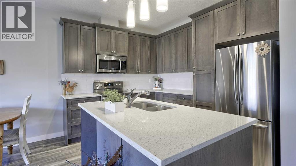 Photo 7 of 135 Reunion Loop Nw, Airdrie AB