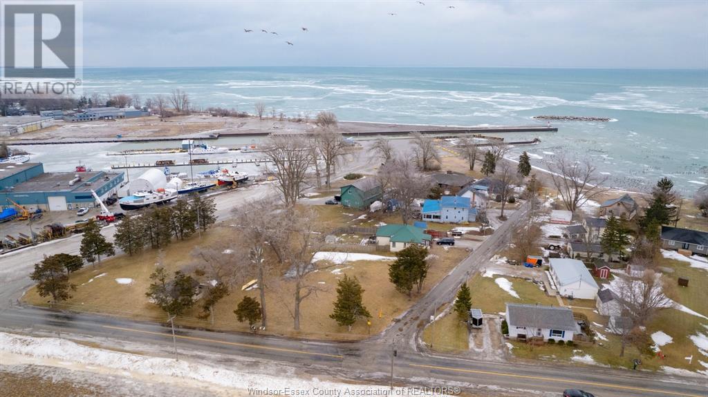 Photo 6 of 5 Beach, Leamington ON