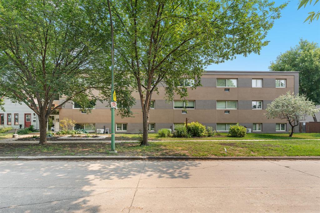 Photo 1 of 111 108 Chandos Avenue, Winnipeg MB