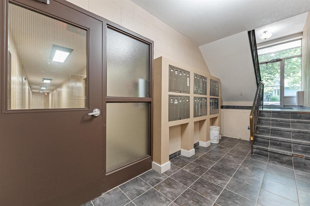 Photo 4 of 111 108 Chandos Avenue, Winnipeg MB