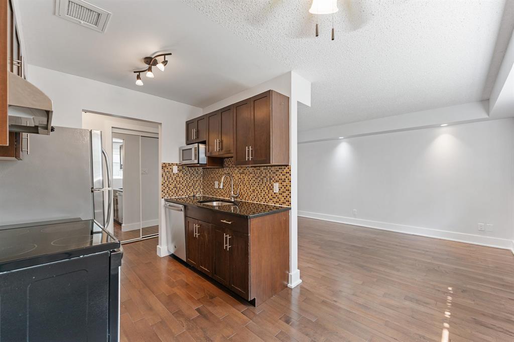 Photo 7 of 111 108 Chandos Avenue, Winnipeg MB