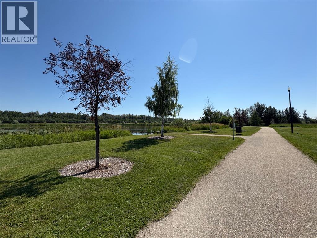 Photo 8 of 9033 59 Avenue, Grande Prairie AB
