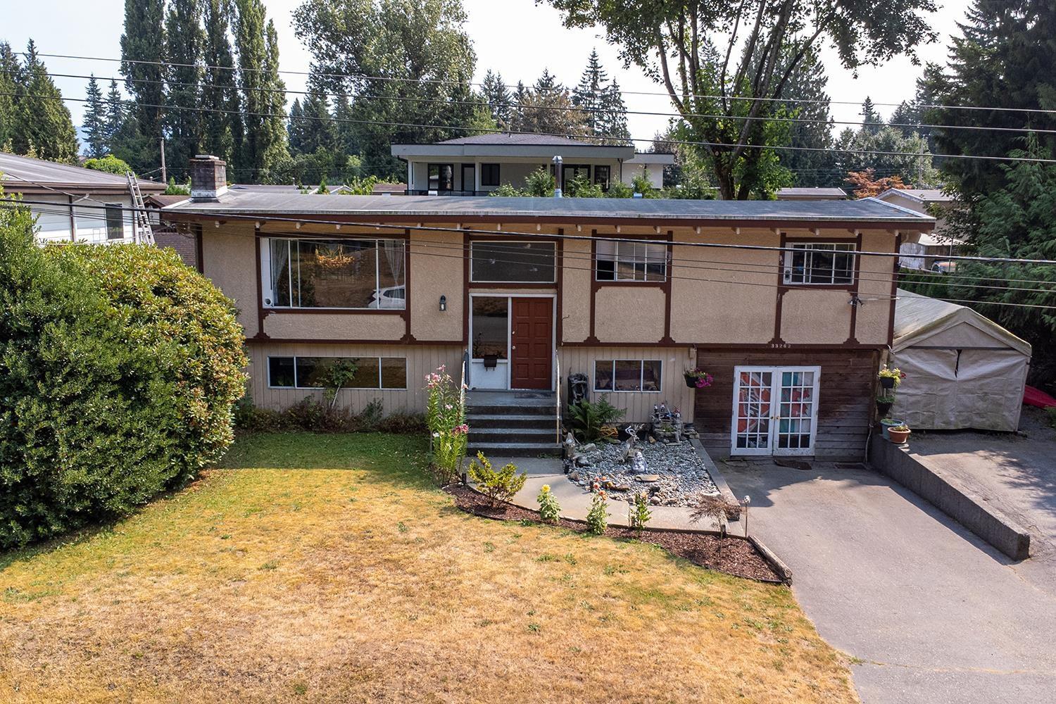 Photo 2 of 33262 Lynn Avenue, Abbotsford BC
