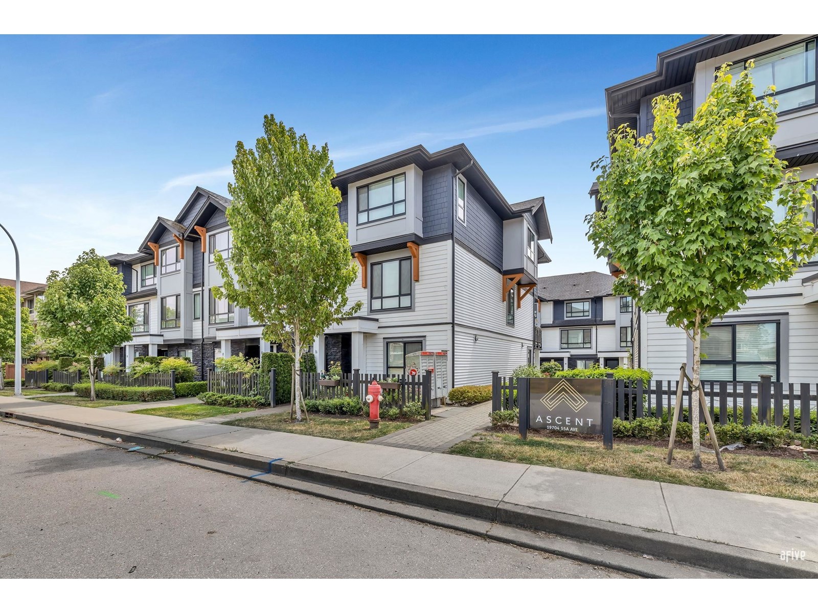 Photo 32 of 9 19704 55 A Avenue, Langley BC