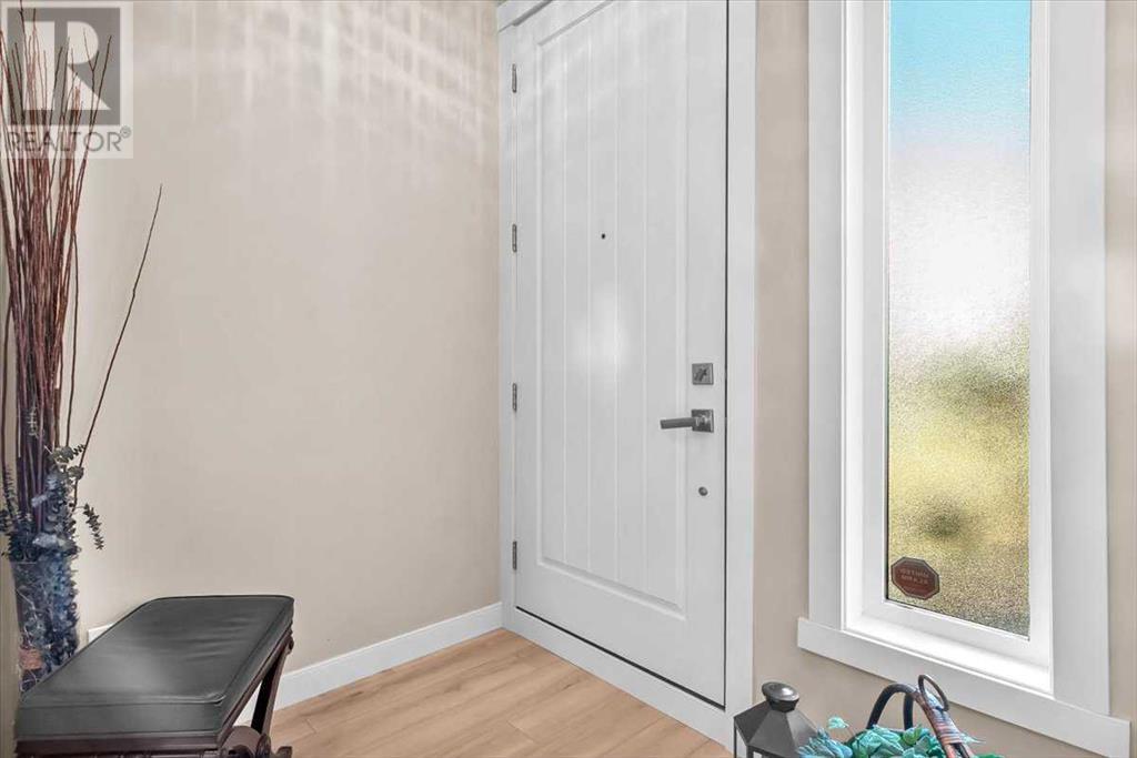 Single Family House for Sale in   Avenue NW Tuxedo Park Calgary 