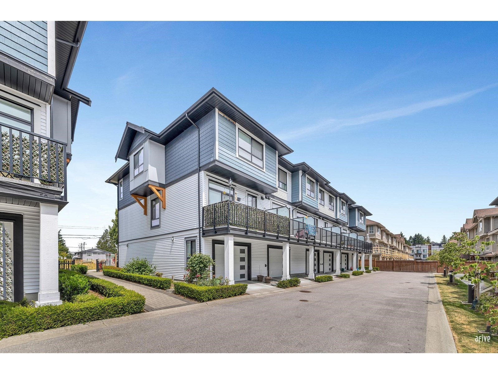 Photo 29 of 9 19704 55 A Avenue, Langley BC