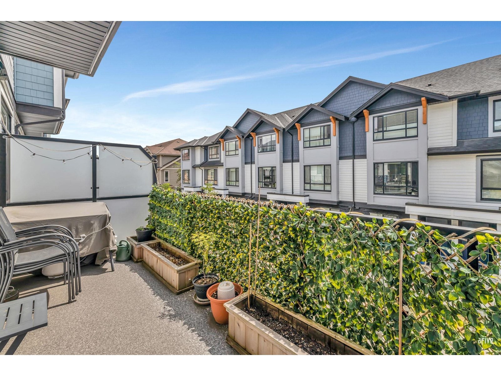 Photo 13 of 9 19704 55 A Avenue, Langley BC