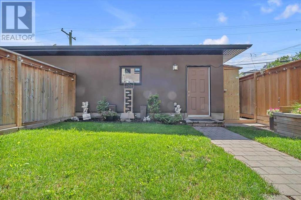 Single Family House for Sale in   Avenue NW Tuxedo Park Calgary 