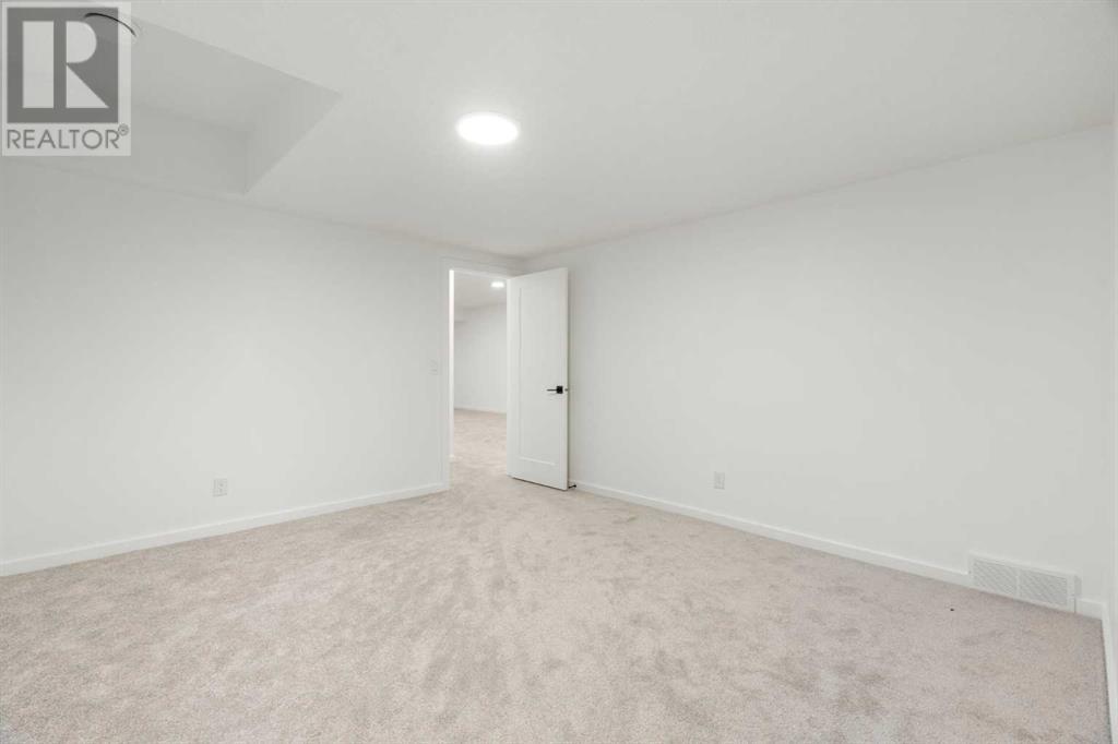 Single Family House for Sale in  Spring Creek Circle SW Springbank Hill Calgary 