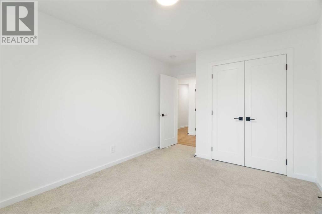 Single Family House for Sale in  Spring Creek Circle SW Springbank Hill Calgary 
