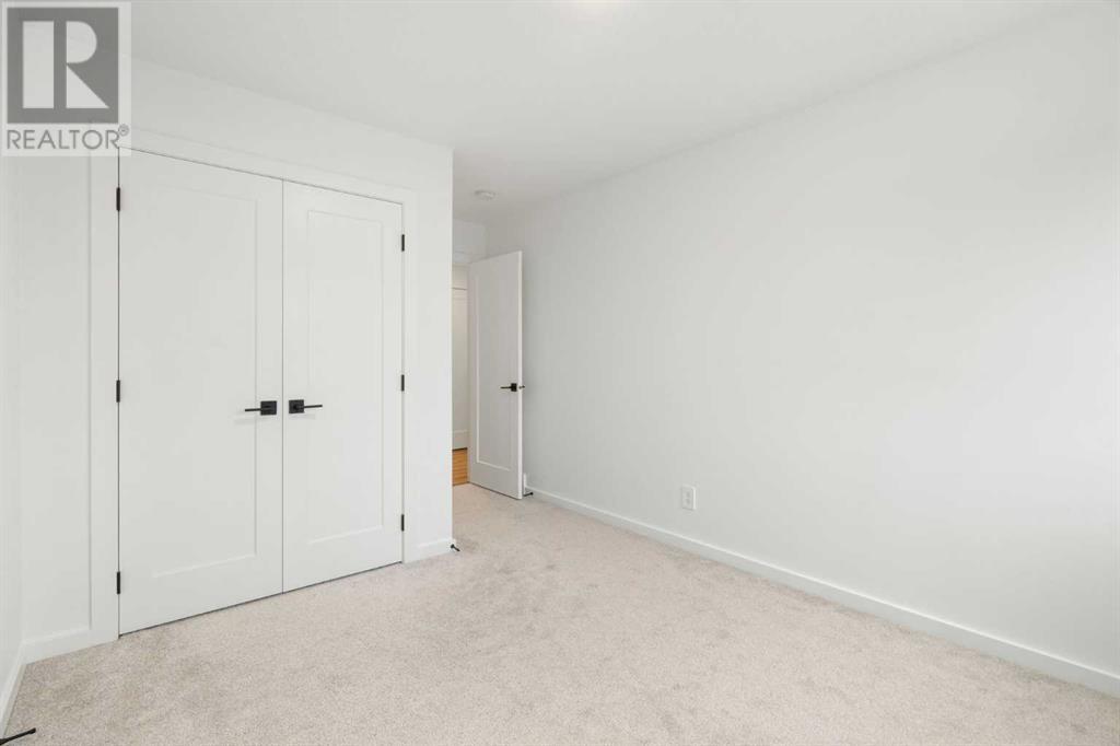 Single Family House for Sale in  Spring Creek Circle SW Springbank Hill Calgary 