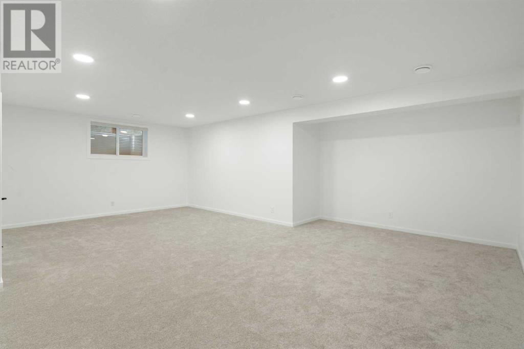 Single Family House for Sale in  Spring Creek Circle SW Springbank Hill Calgary 
