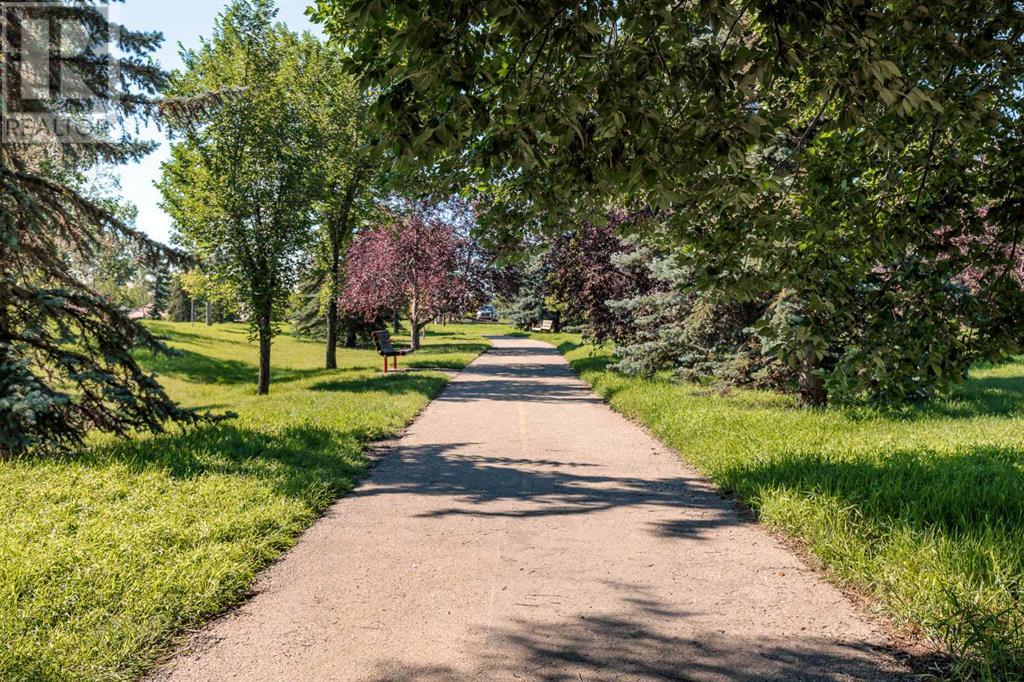Single Family House for Sale in    Avenue SE Dover Calgary 