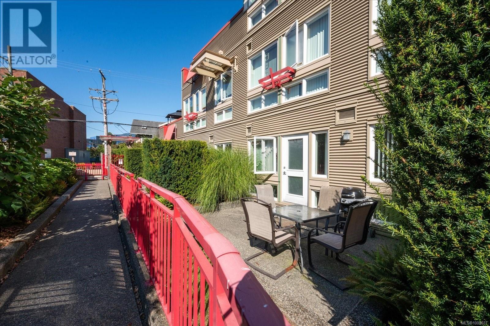 Photo 20 of 205 99 Chapel St, Nanaimo BC