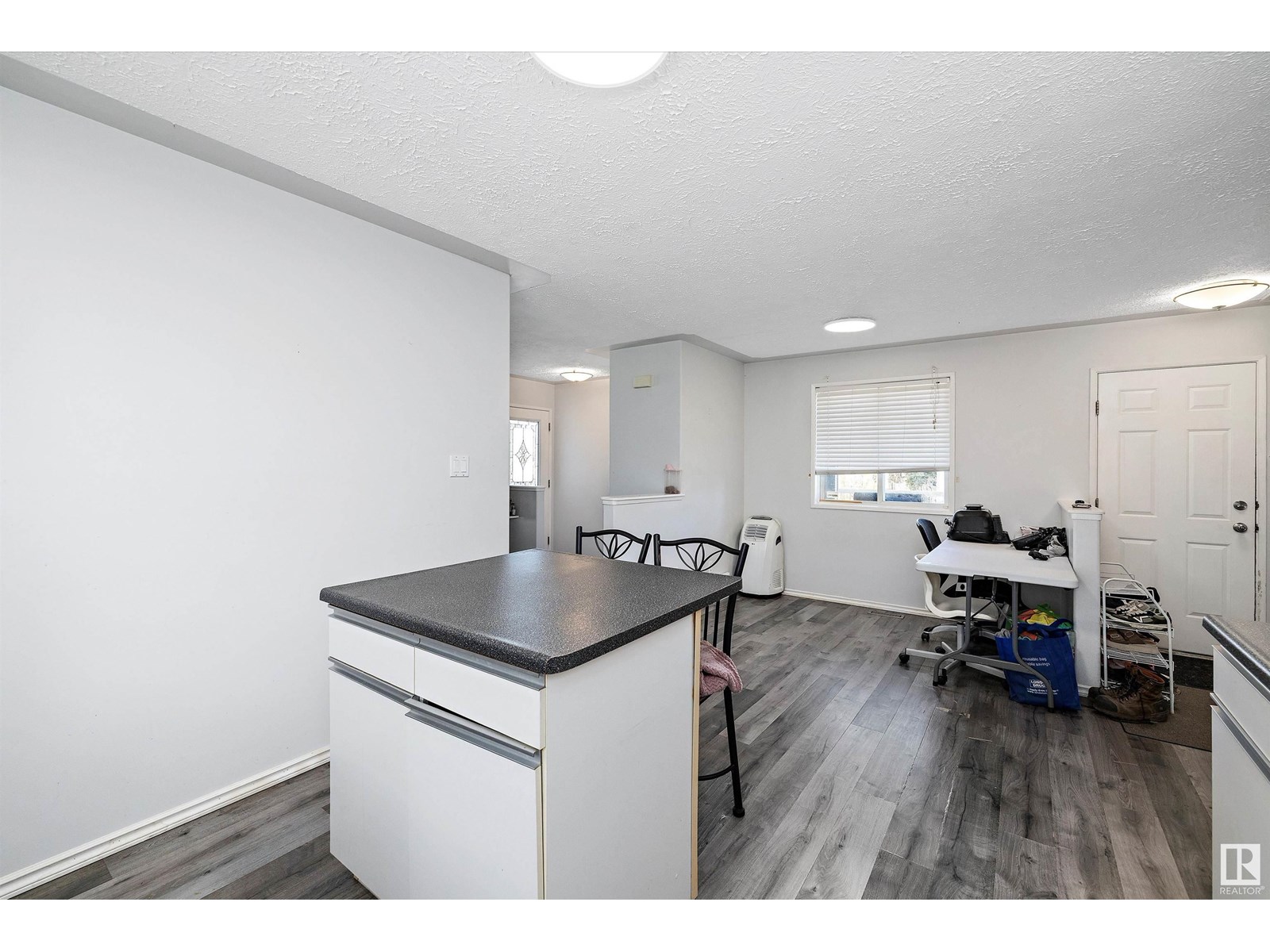 Photo 16 of 16229 57 St Nw, Edmonton AB