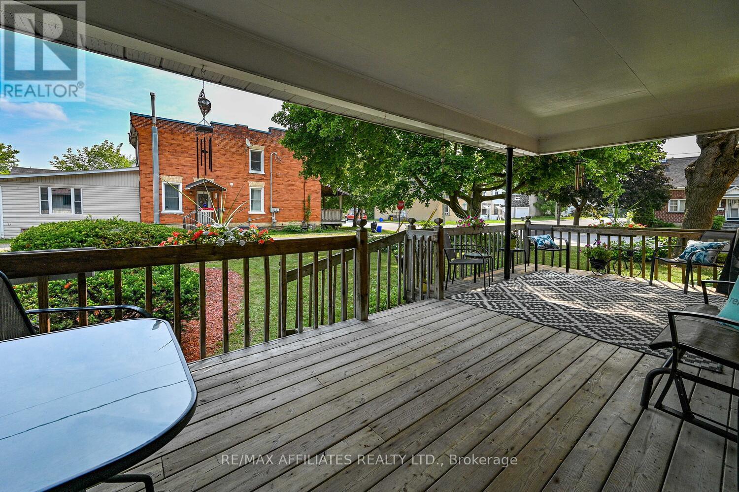 Photo 39 of 74 William Street E, Smiths Falls ON