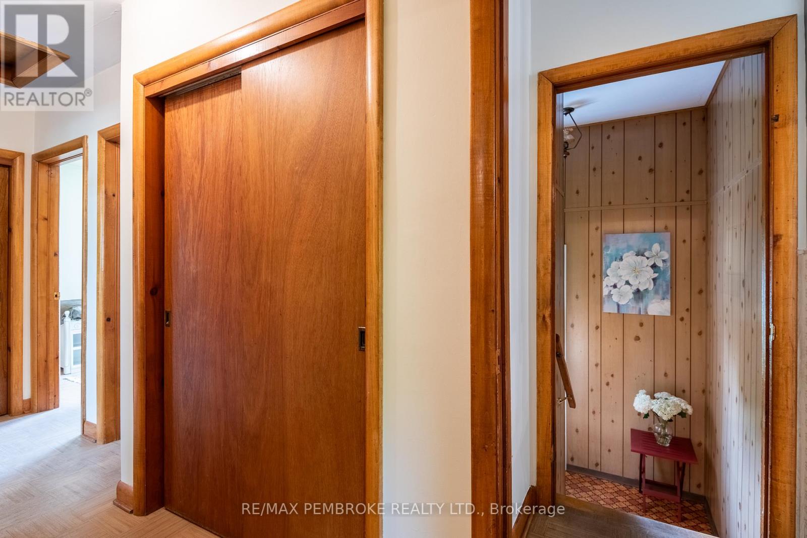 Photo 14 of 500 Herbert Street, Pembroke ON