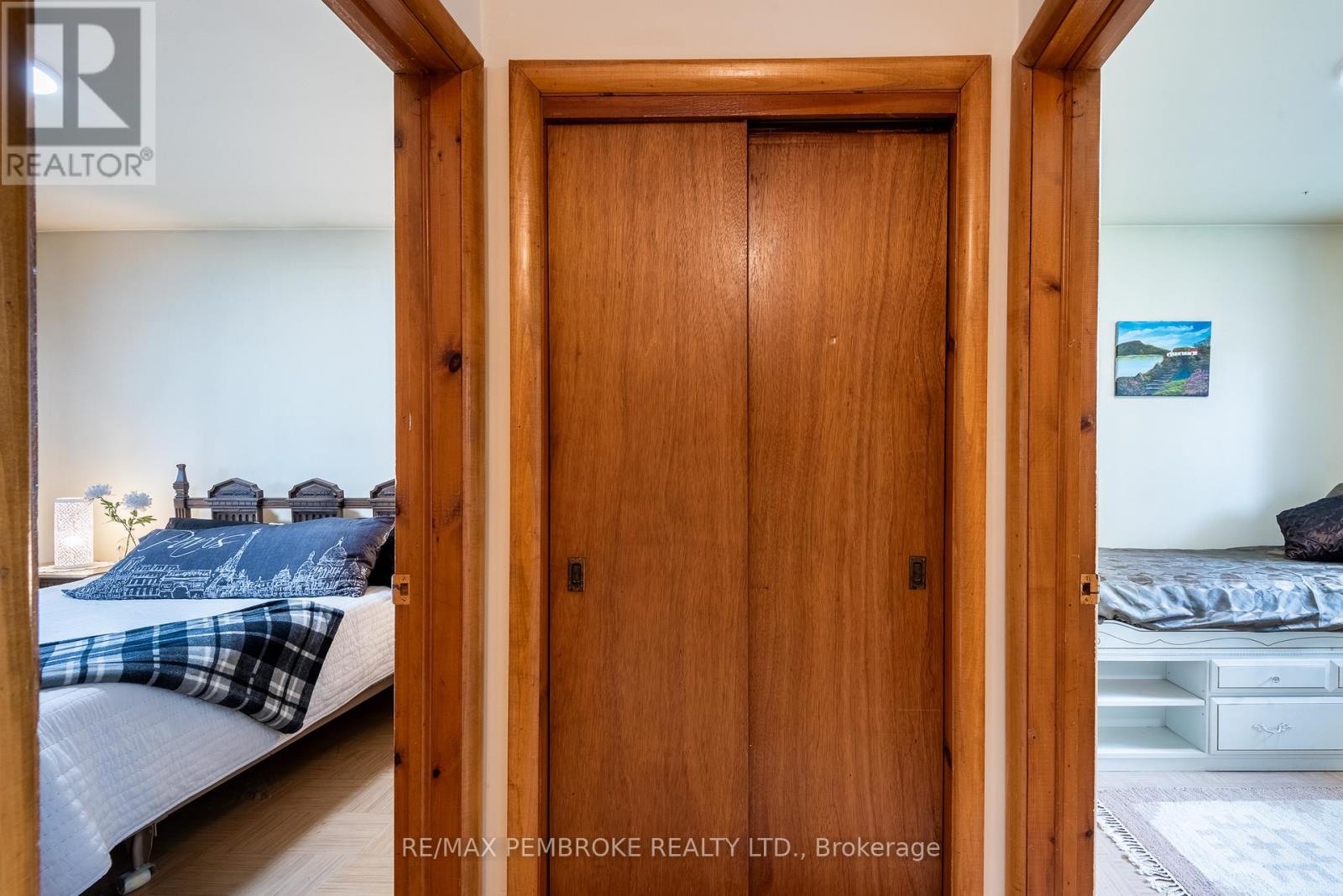 Photo 19 of 500 Herbert Street, Pembroke ON
