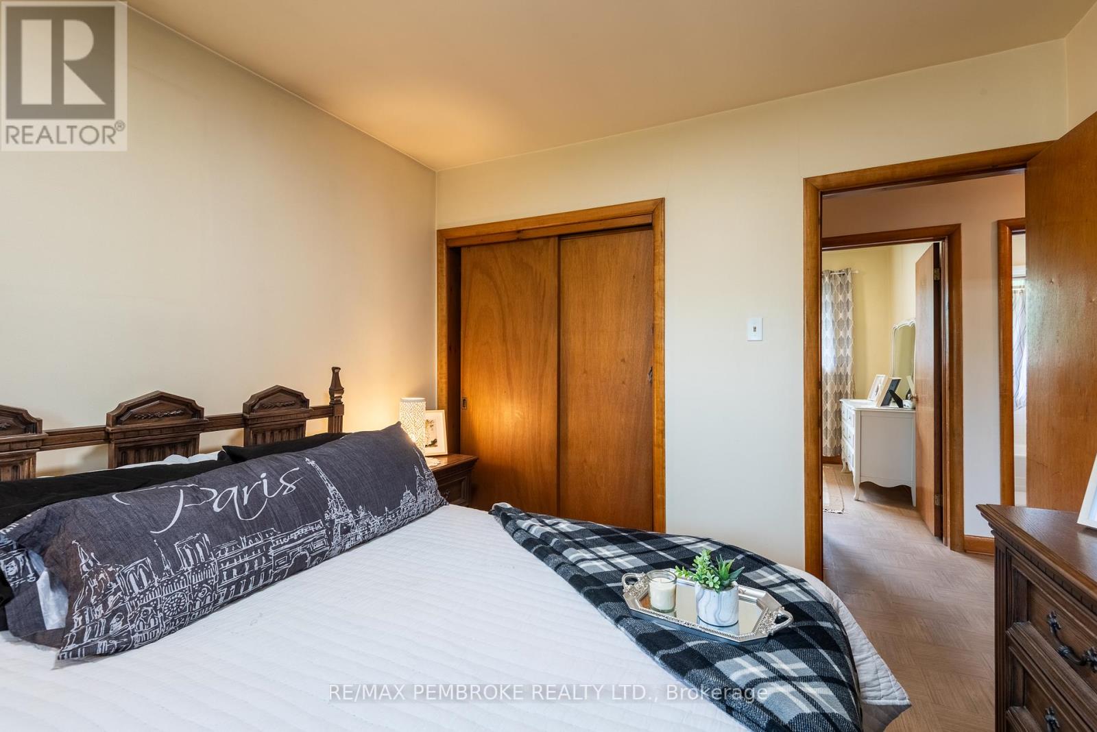 Photo 23 of 500 Herbert Street, Pembroke ON