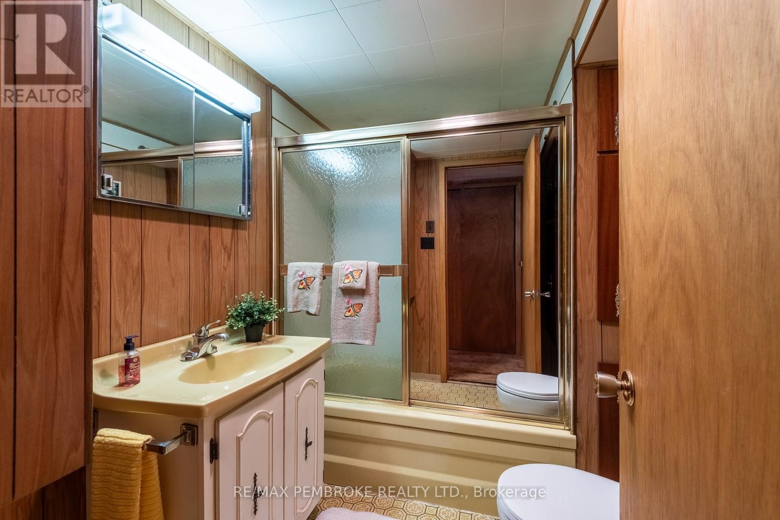 Photo 32 of 500 Herbert Street, Pembroke ON