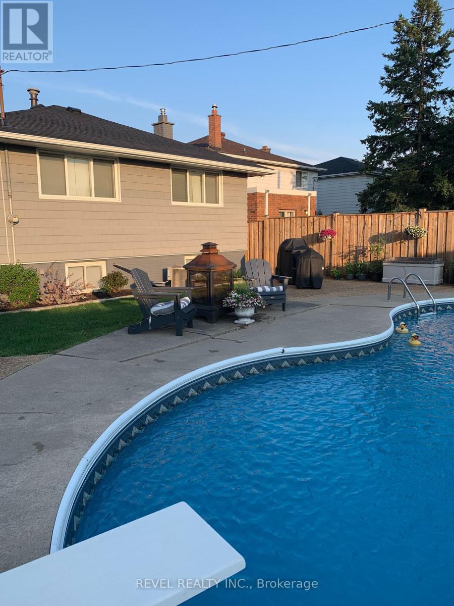 Photo 22 of 93 Willowridge Road, Toronto ON