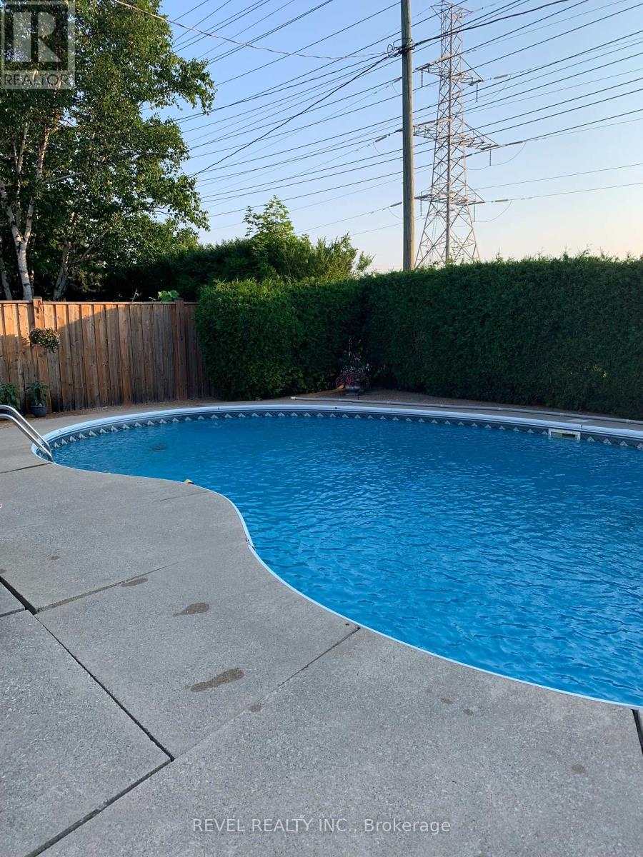 Photo 23 of 93 Willowridge Road, Toronto ON