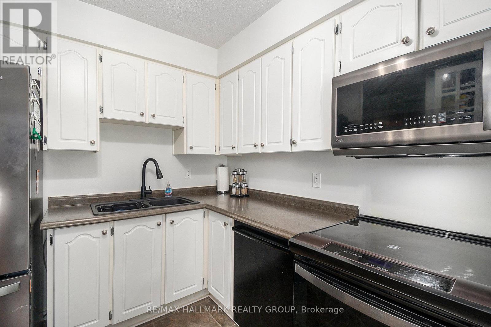 Kitchen with s/s appliances