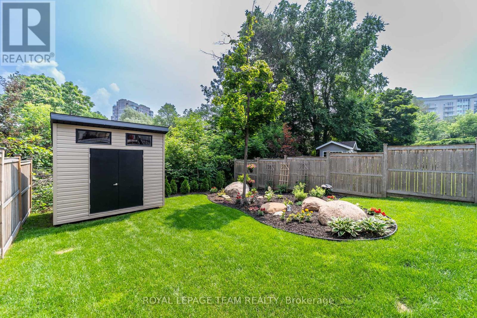 Photo 9 of 51 Aylen Avenue, Ottawa ON