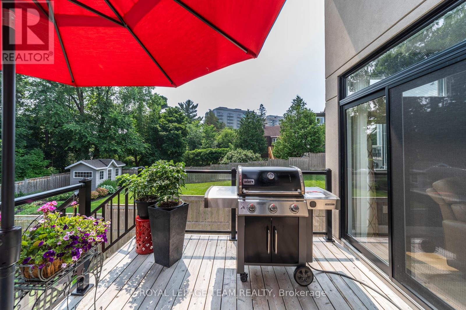 Photo 6 of 51 Aylen Avenue, Ottawa ON