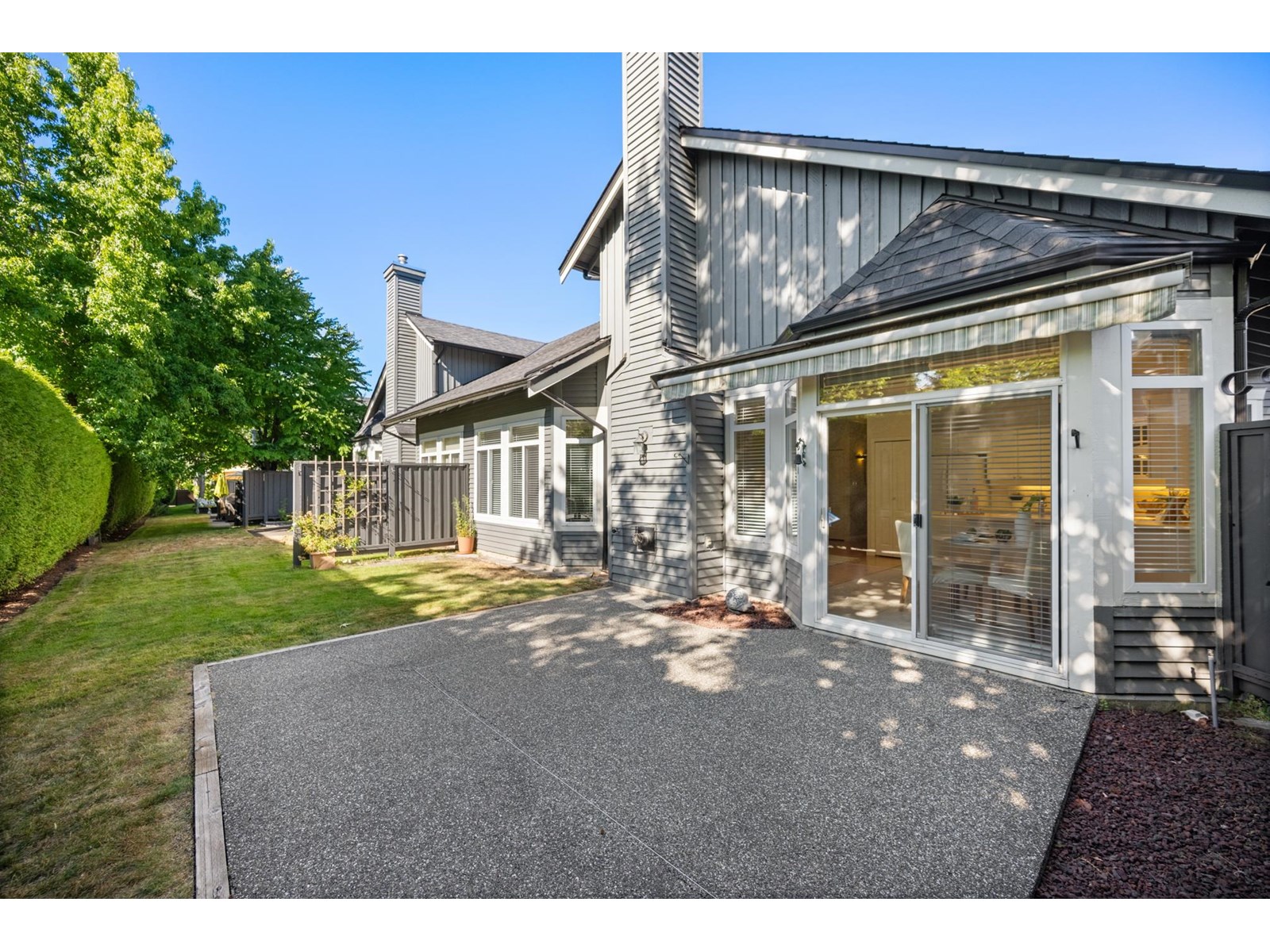 Photo 32 of 71 14909 32 Avenue, Surrey BC