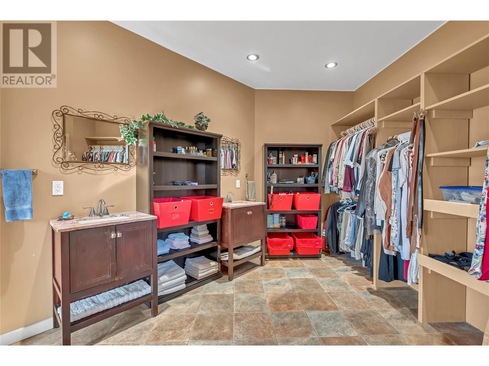 8705 ROAD 22 Road, Oliver