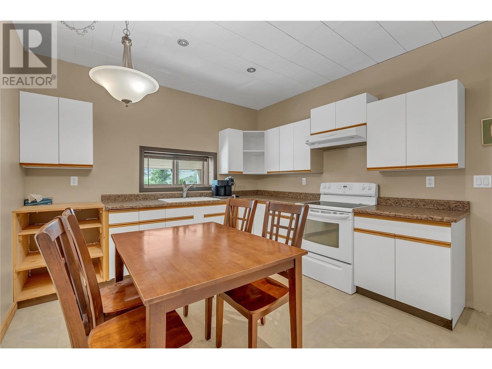 8705 ROAD 22 Road, Oliver