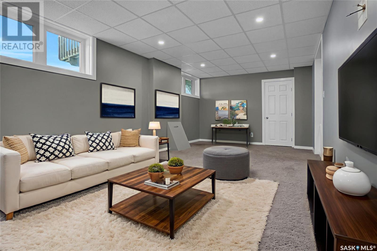 Photo 9 of 1107 Montgomery Street, Moose Jaw SK