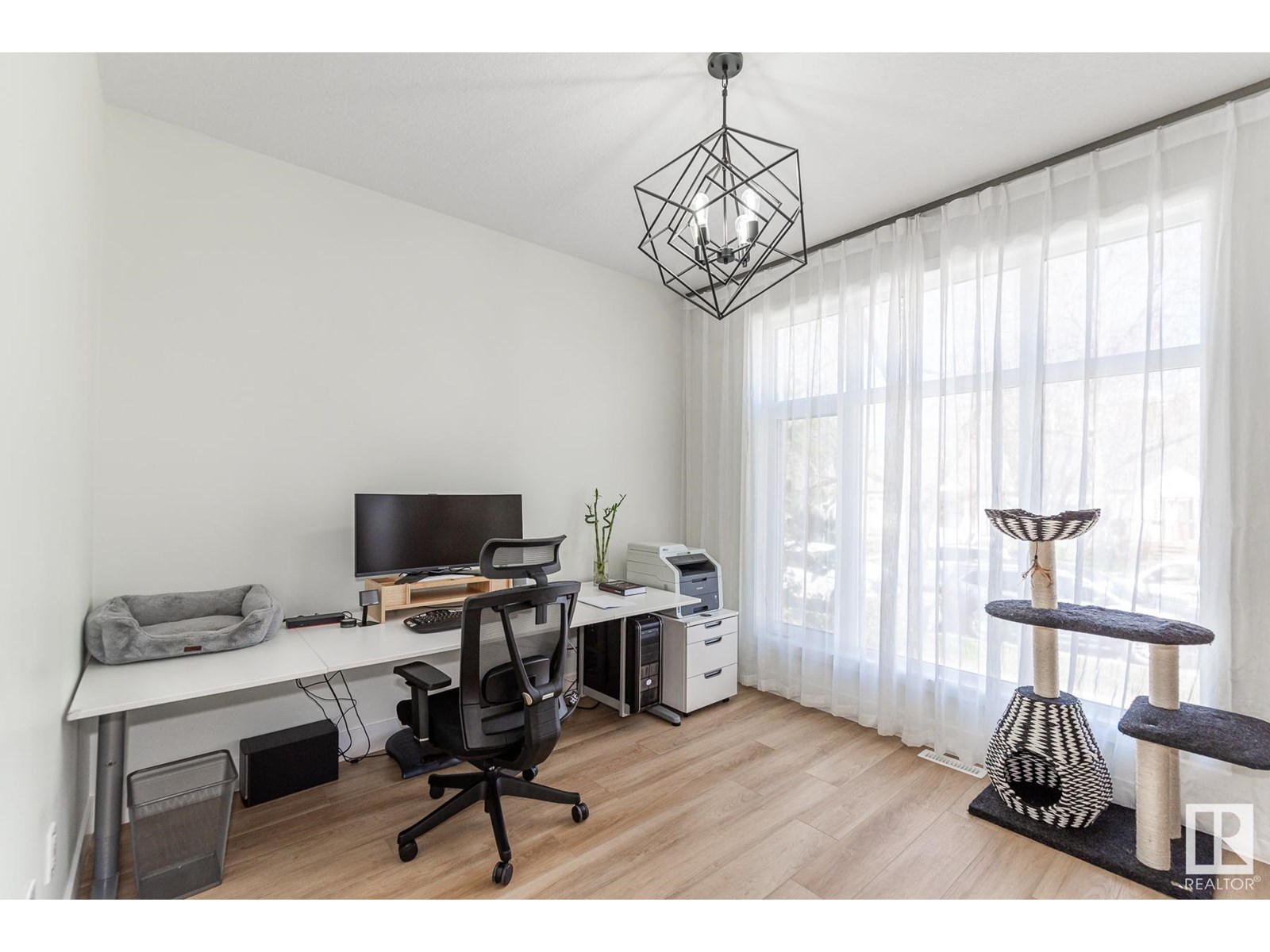 Photo 3 of 11445 79 Av Nw, Edmonton AB