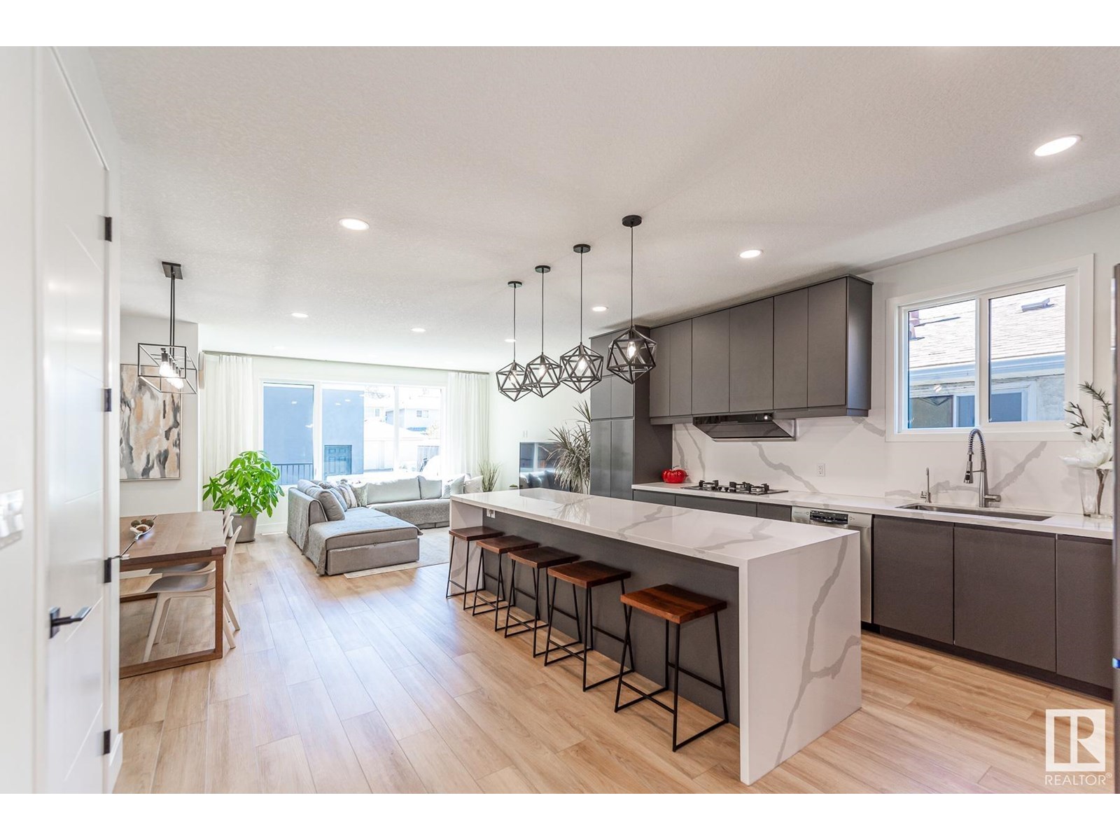 Photo 5 of 11445 79 Av Nw, Edmonton AB