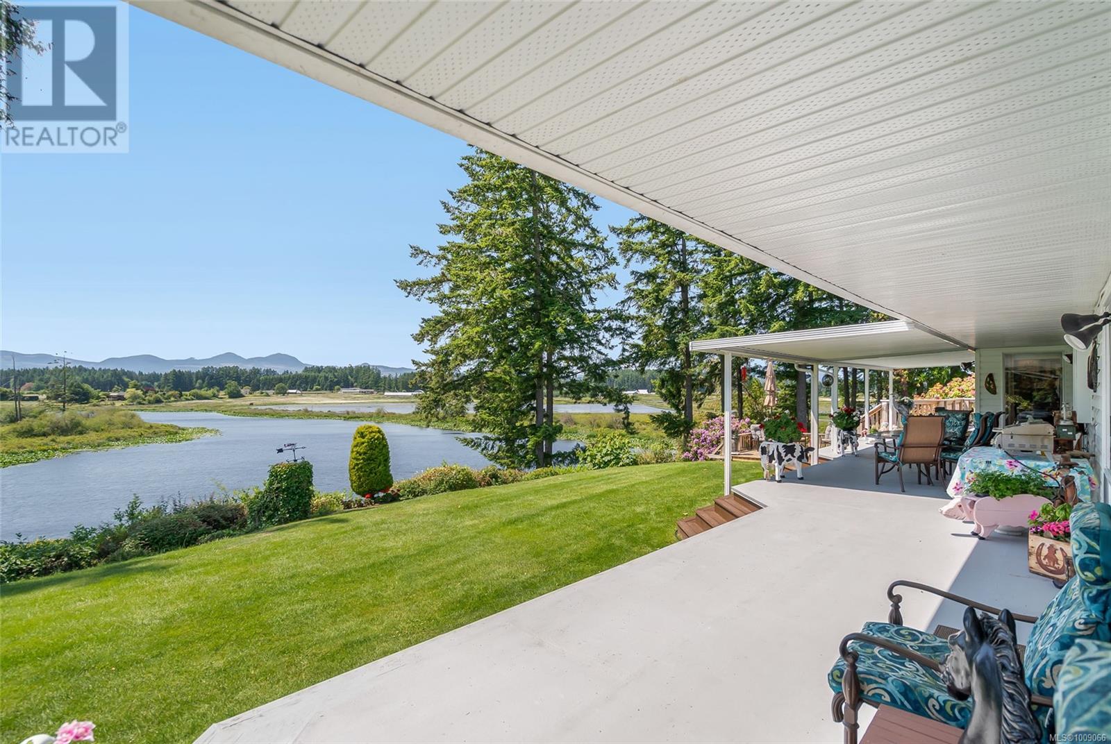 Photo 4 of 2551 Braun Rd, Nanaimo BC