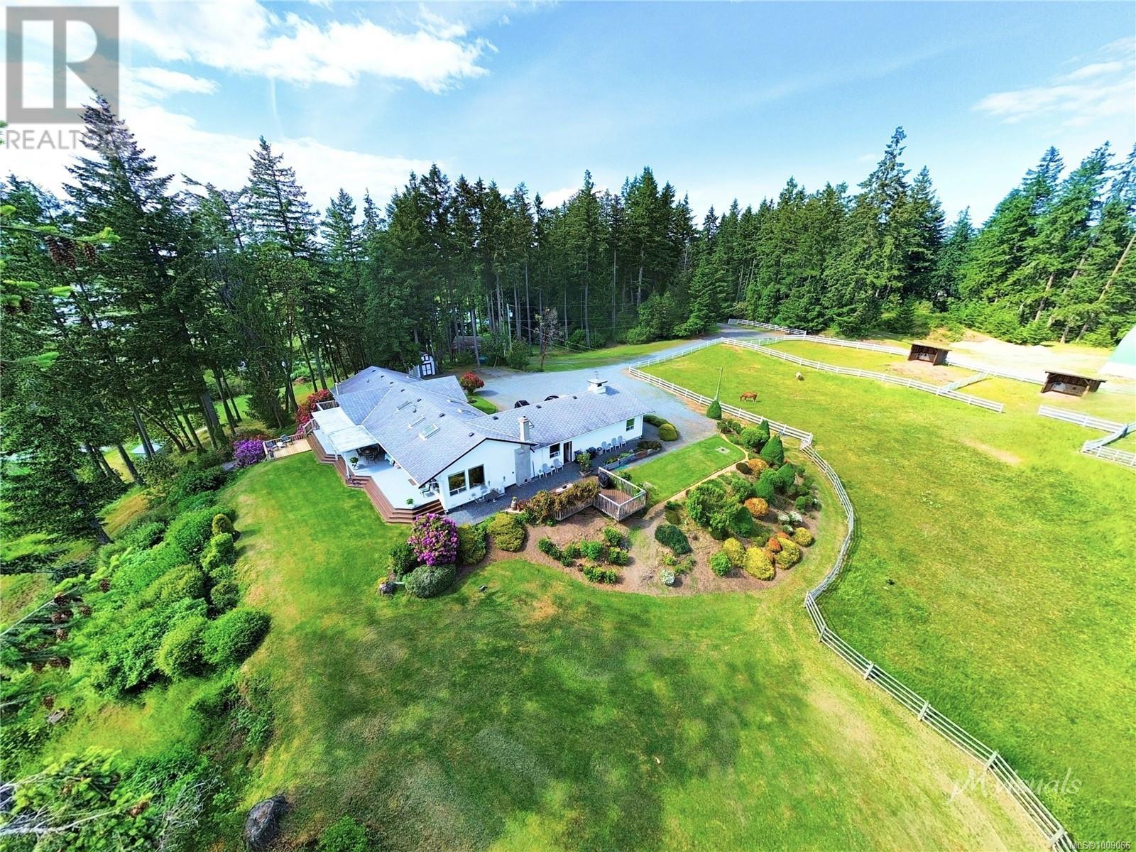 Photo 8 of 2551 Braun Rd, Nanaimo BC