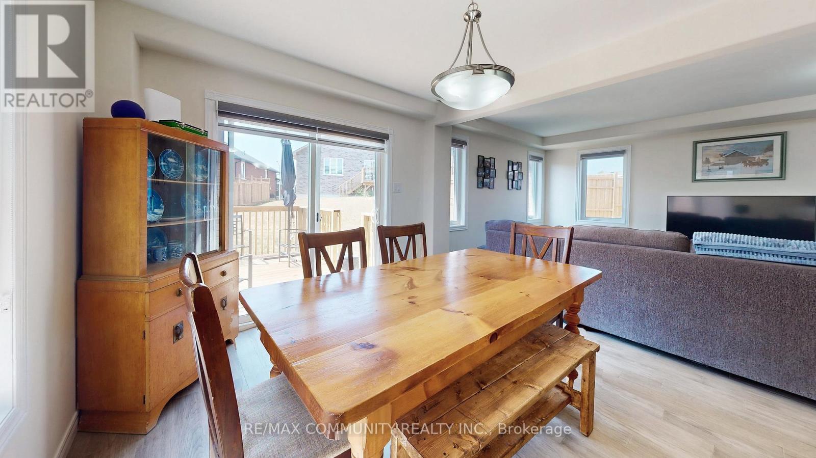 Photo 29 of 86 Keeler Court, Asphodelnorwood ON