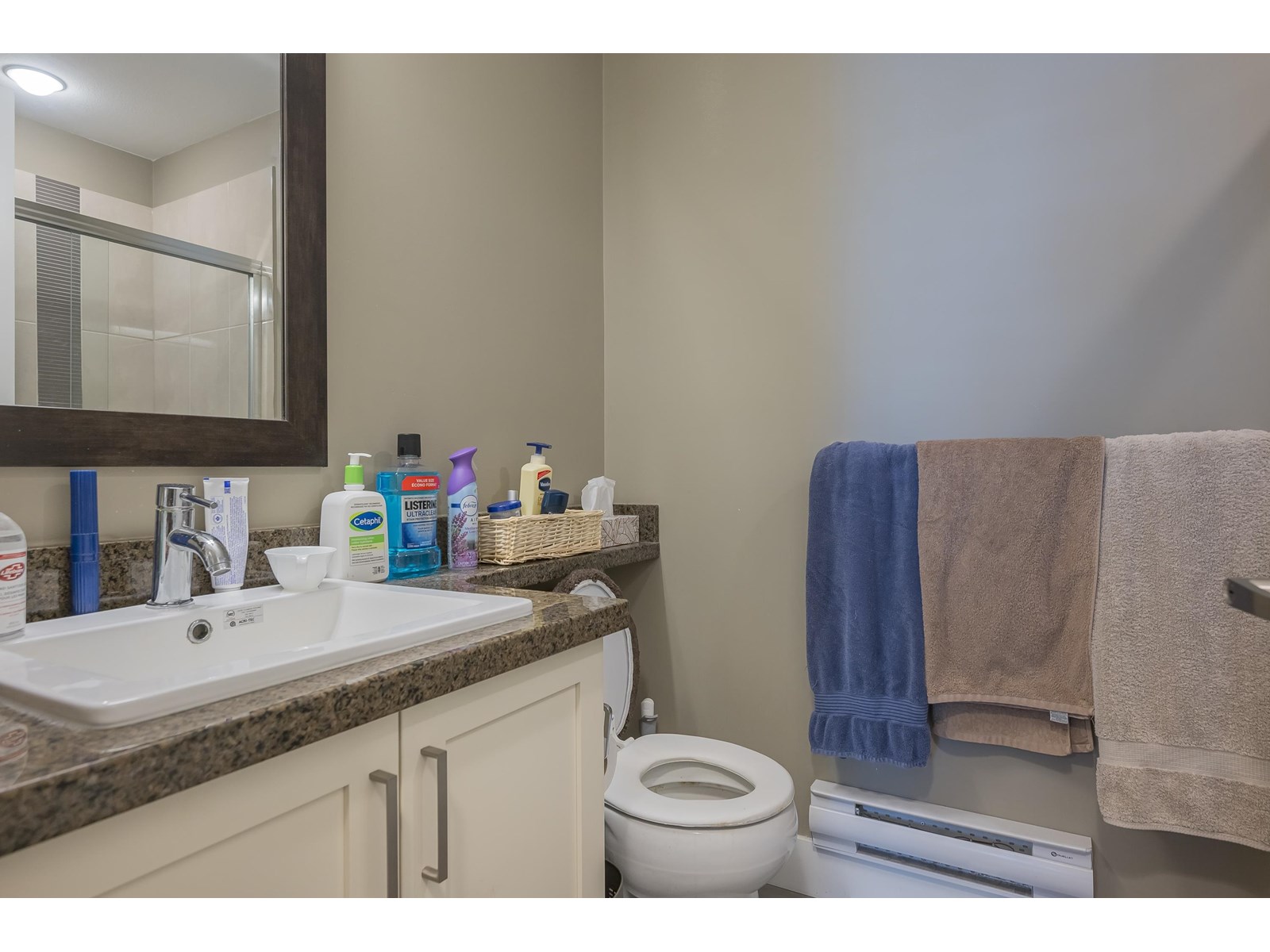 Photo 19 of 30 19525 73 Avenue, Surrey BC