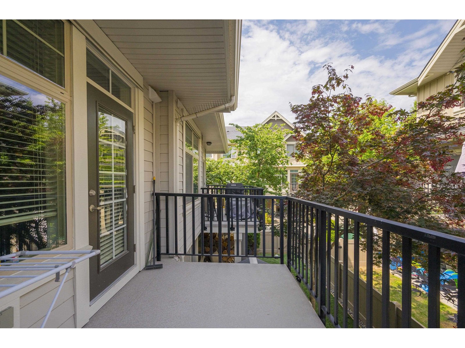 Photo 15 of 30 19525 73 Avenue, Surrey BC