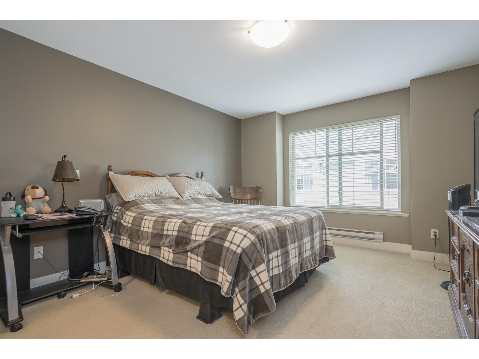 Photo 17 of 30 19525 73 Avenue, Surrey BC