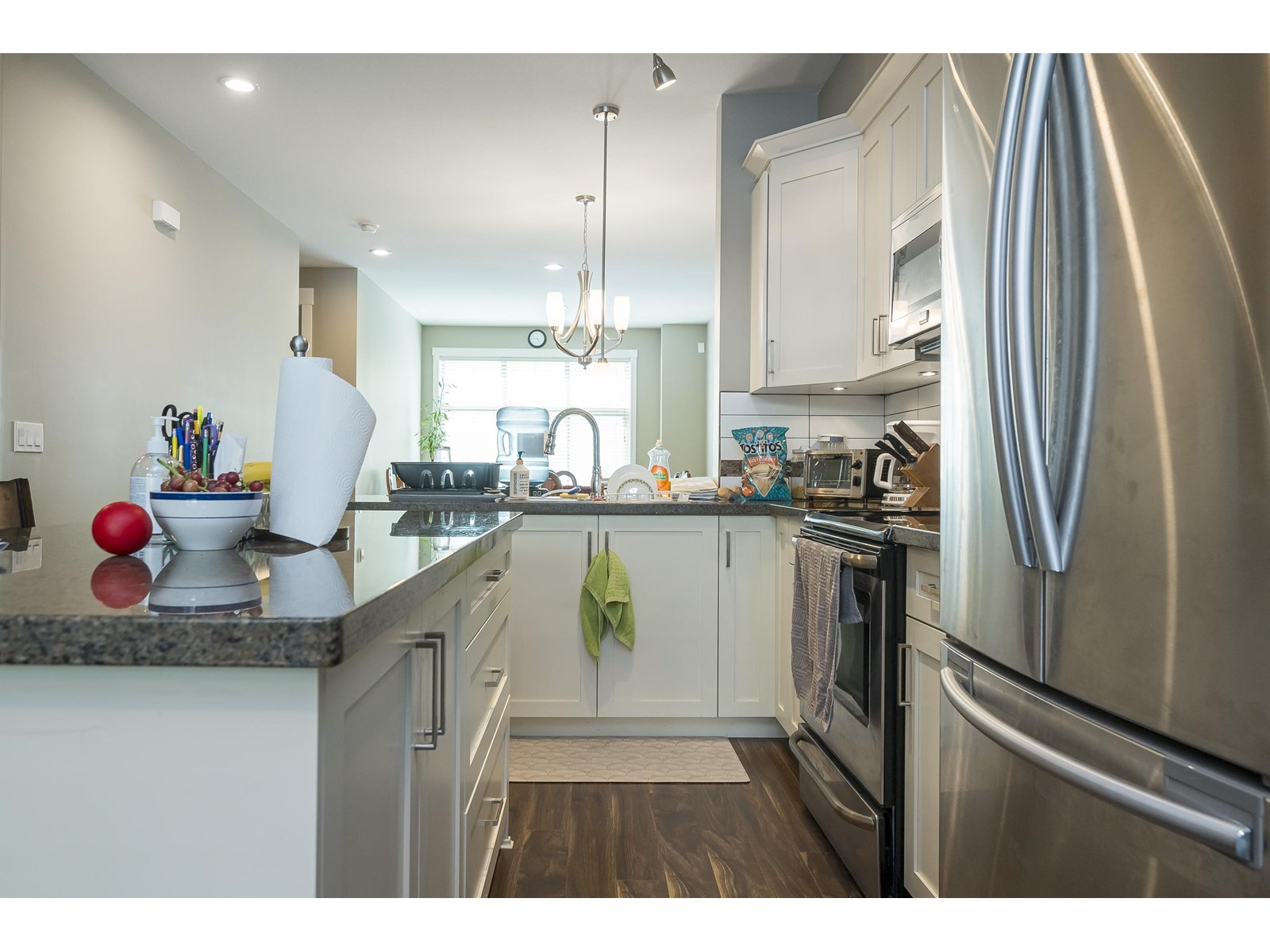 Photo 10 of 30 19525 73 Avenue, Surrey BC