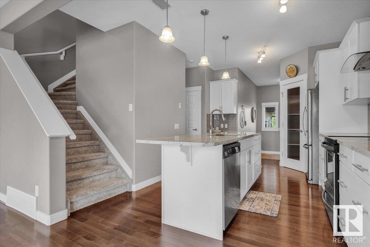 Photo 9 of 7214 174 Av Nw, Edmonton AB
